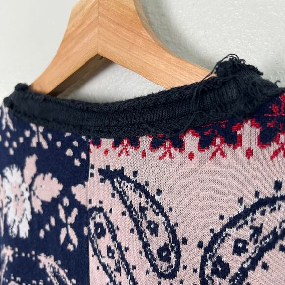 Free People Size M/L Pieced Paisley Oversized Boho Tunic Sweater‎ Fringe Poncho - Picture 8 of 11